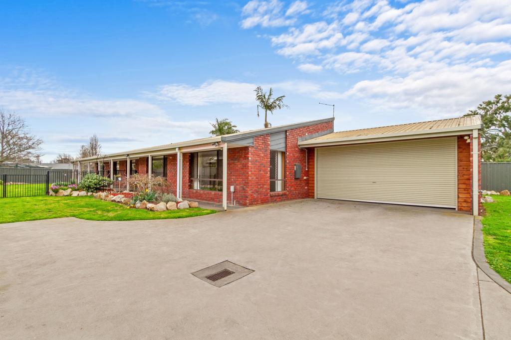 137 SOMERTON PARK RD, SALE, VIC 3850