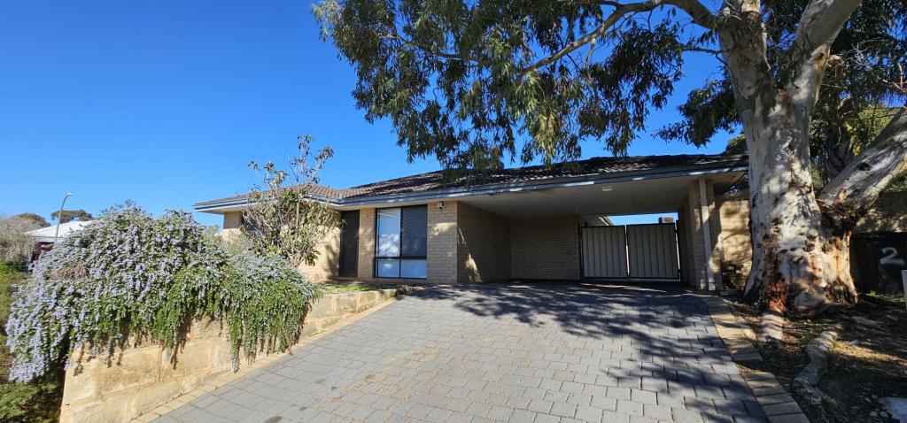 2 Akma Ct, Maddington, WA 6109