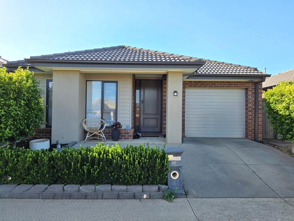 37 ANNIVERSARY AVE, WYNDHAM VALE, VIC 3024