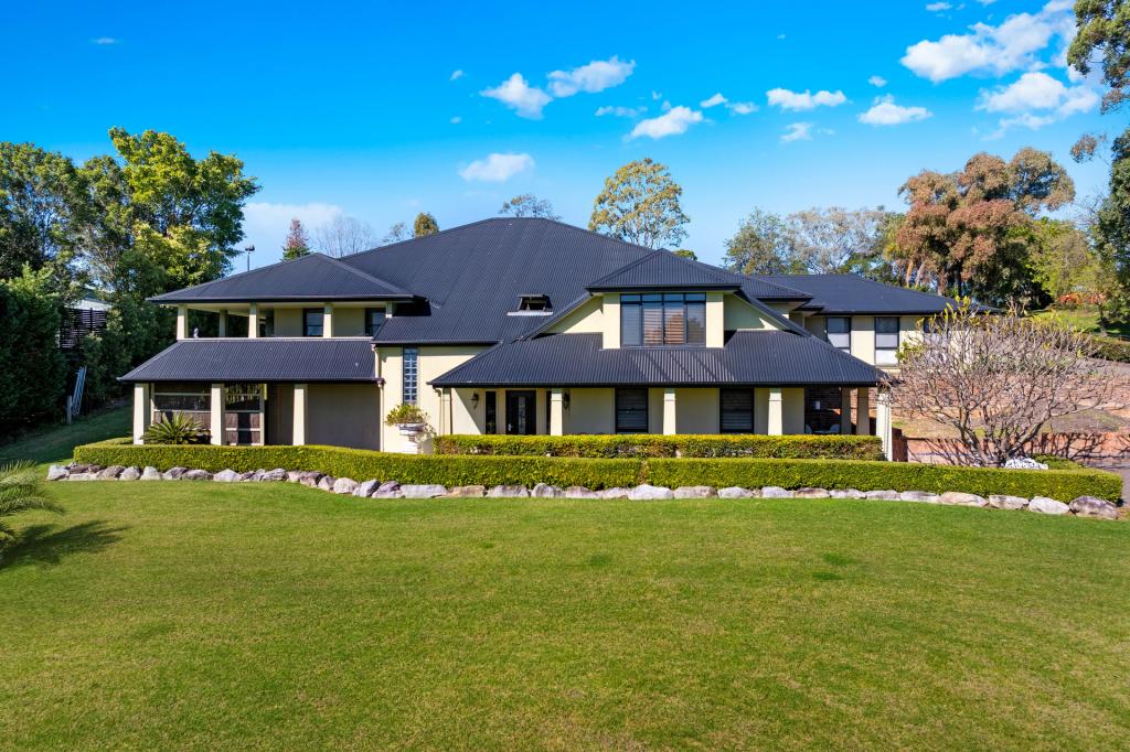 32 MIRAGE AVE, RABY, NSW 2566