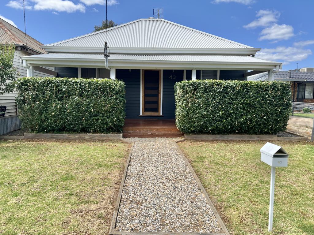 43 HIGH ST, PARKES, NSW 2870