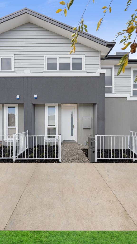 270 Highlander Dr, Craigieburn, VIC 3064