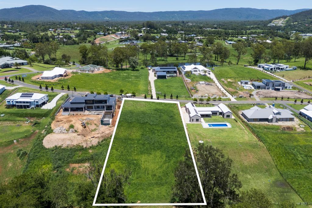 8 Campbell Ct, Samford Valley, QLD 4520