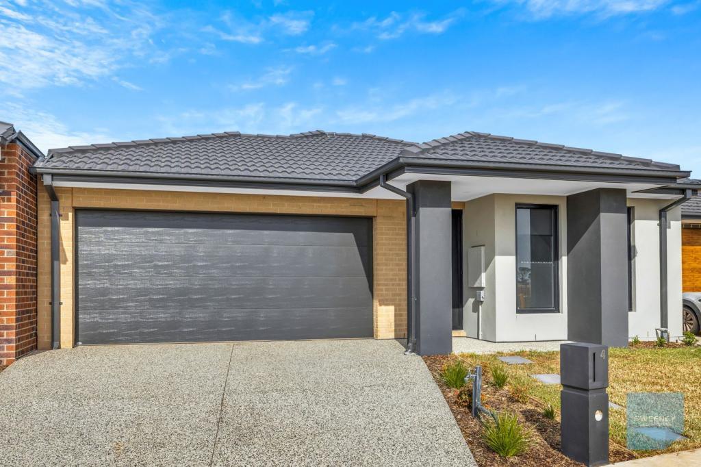 4 Moylan Dr, Rockbank, VIC 3335