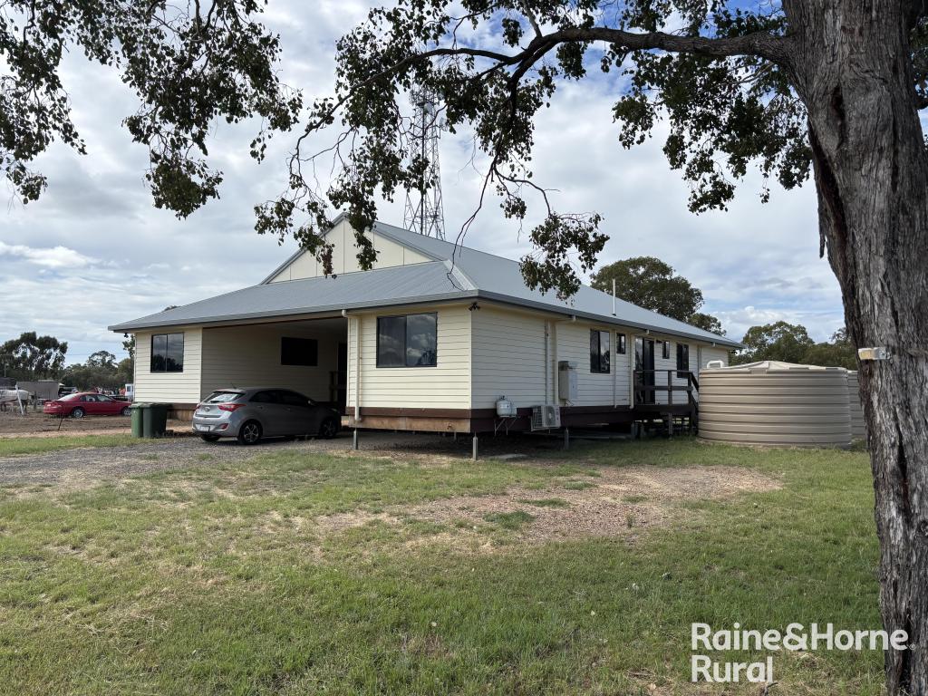 6 Bass St, Yuleba, QLD 4427