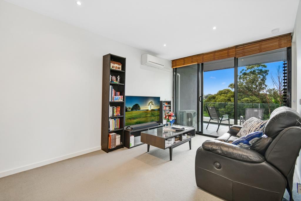 211/151 BURWOOD RD, HAWTHORN, VIC 3122