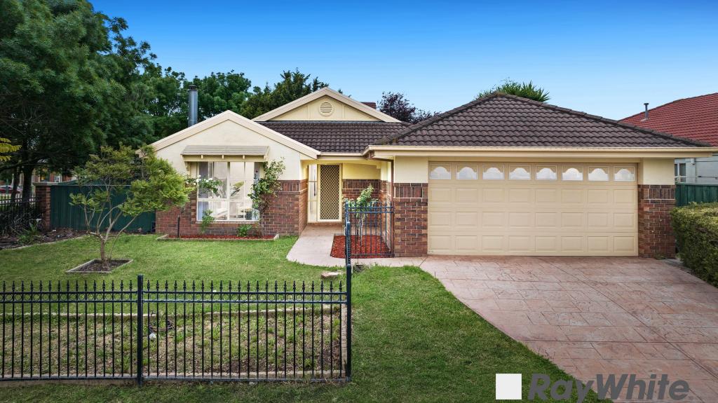 12 LANSBURY DR, NARRE WARREN SOUTH, VIC 3805