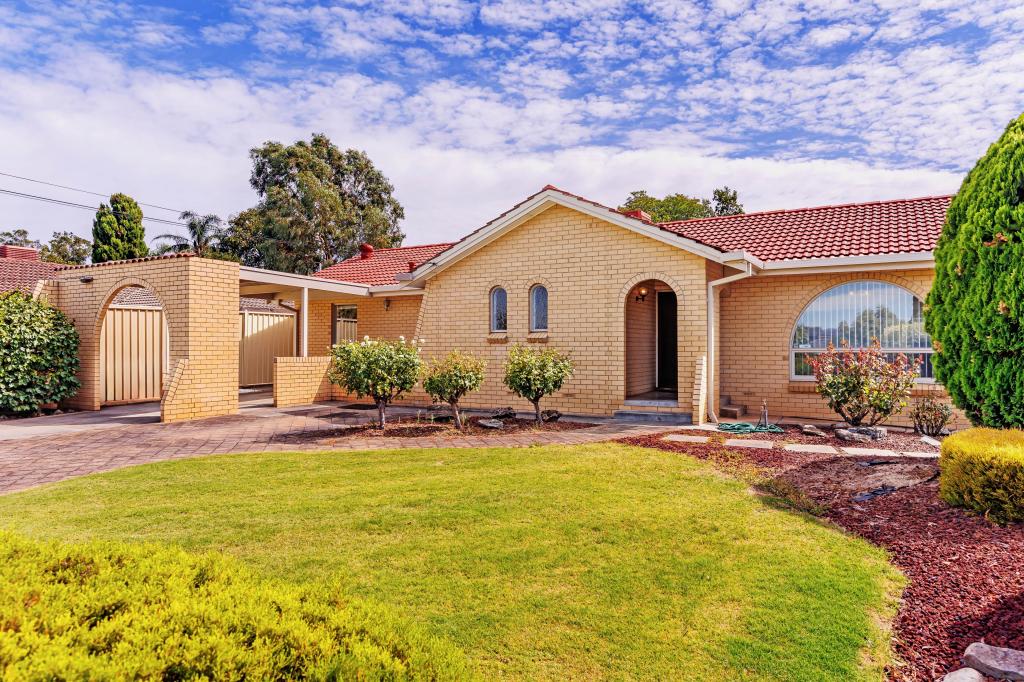 3 Heathcote Ct, Redwood Park, SA 5097