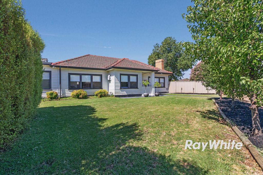 8 Pascoe St, Rochester, VIC 3561