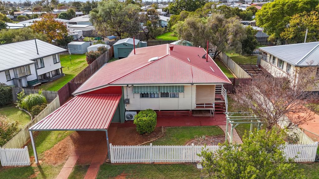 19 Proposch St, Oakey, QLD 4401