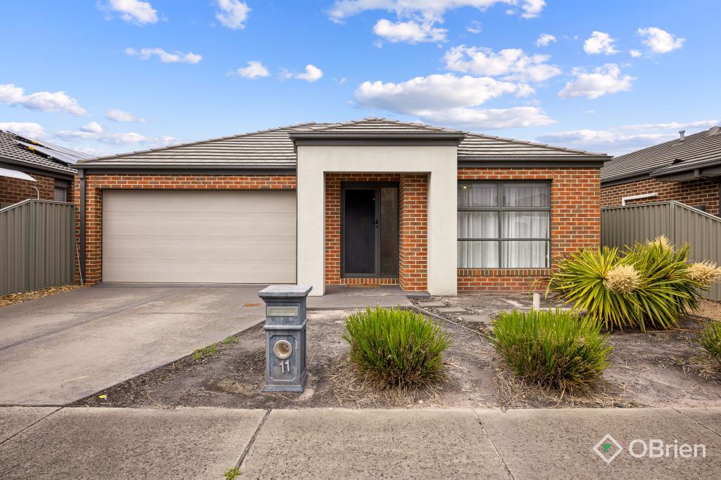 11 BOONWURRUNG ST, CRANBOURNE EAST, VIC 3977