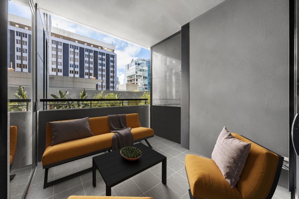 319/74 Queens Rd, Melbourne, VIC 3004