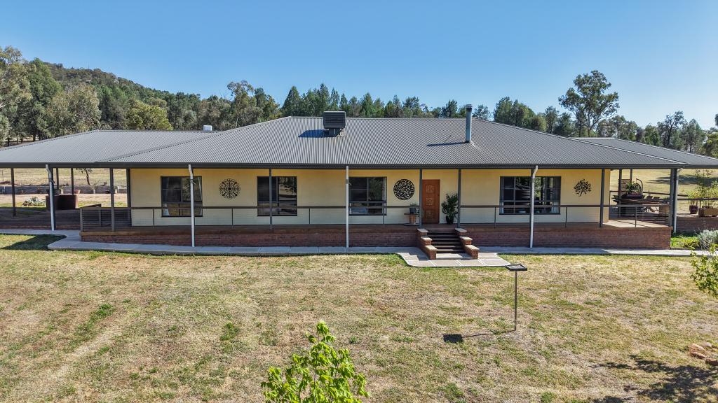 25 Icely St, Eugowra, NSW 2806