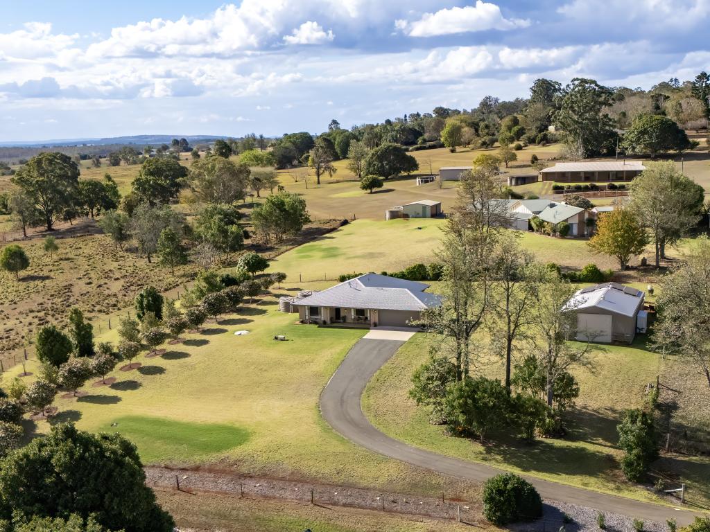 27 Couchmans Rd, Kingaroy, QLD 4610
