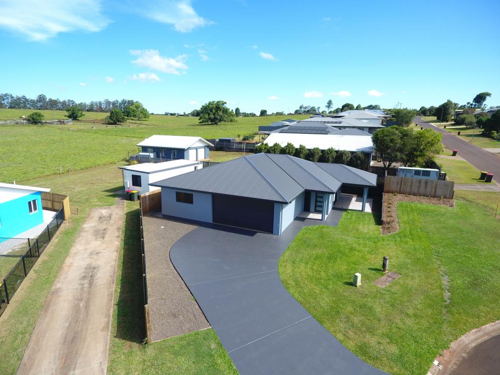 42 Bernard St, Malanda, QLD 4885