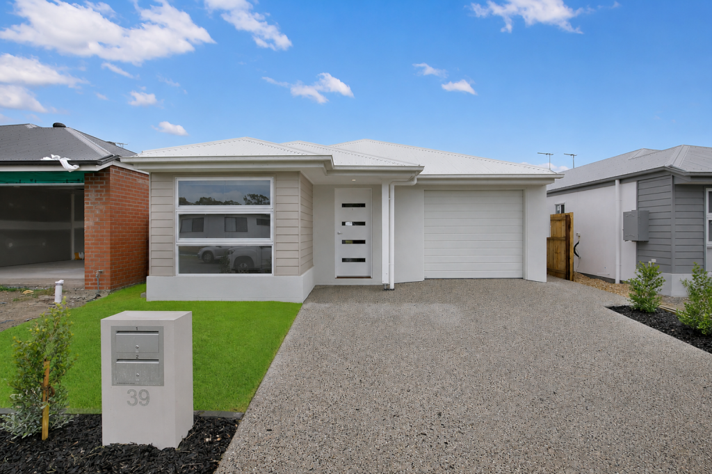 39 Bisschop St, Deception Bay, QLD 4508