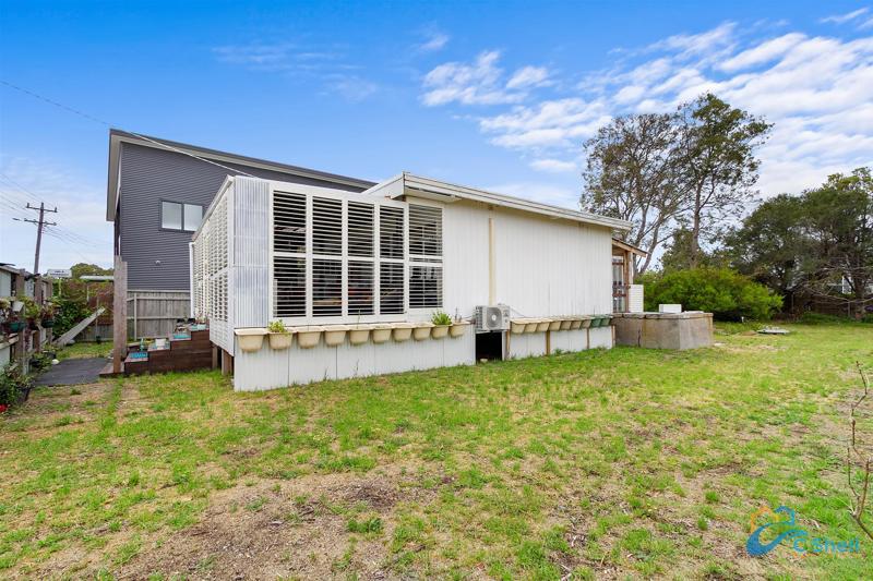 42 Lake St, Loch Sport, VIC 3851