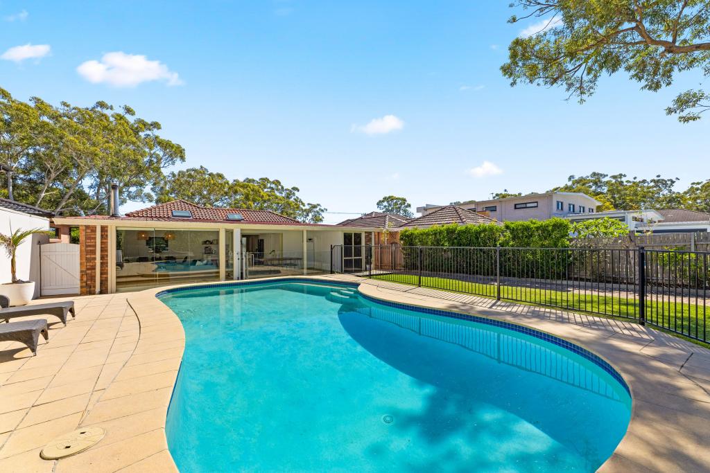 36 RAGLAN RD, MIRANDA, NSW 2228