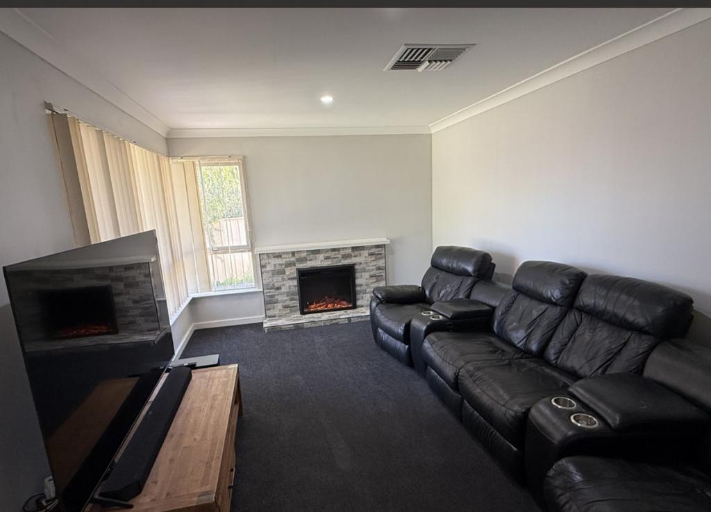 22 Connaught St, Forrestfield, WA 6058