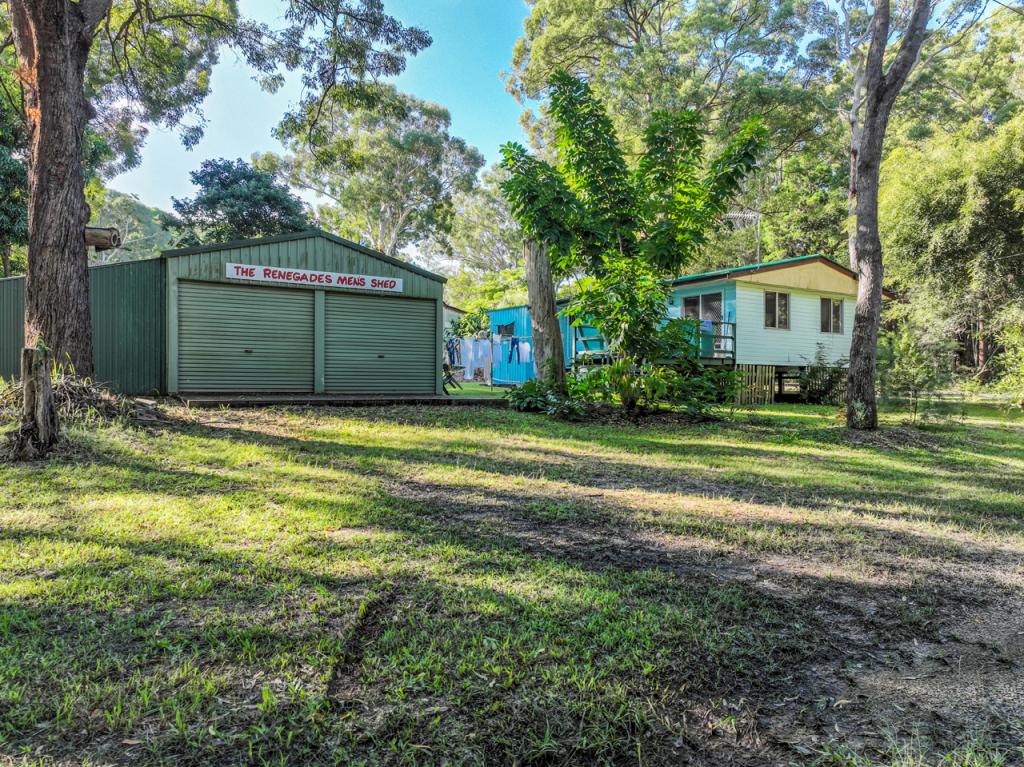 11-13 Sandpiper Pde, Macleay Island, QLD 4184