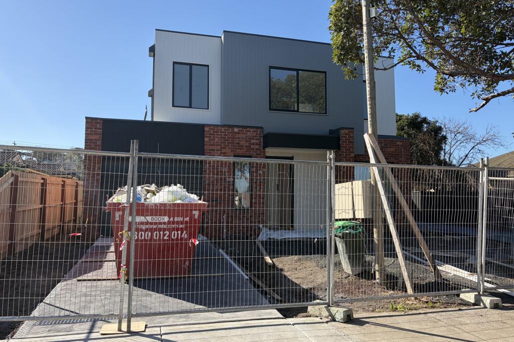 2,3&4/30 Chaleyer St, Reservoir, VIC 3073