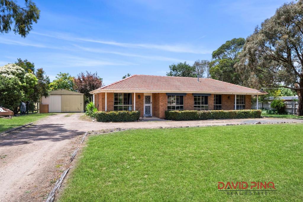 4 Collier Cl, Romsey, VIC 3434