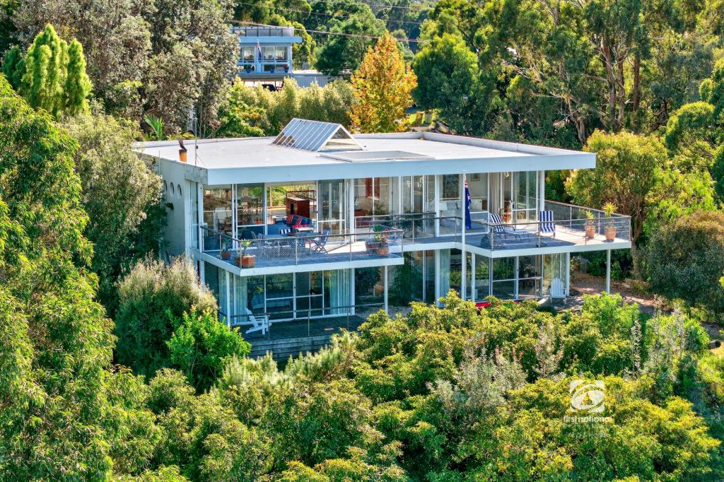 6 Lake Gr, Metung, VIC 3904