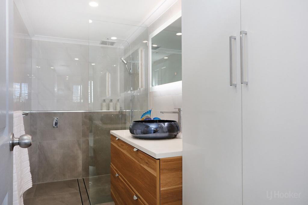 36/510 MARINE PDE, BIGGERA WATERS, QLD 4216
