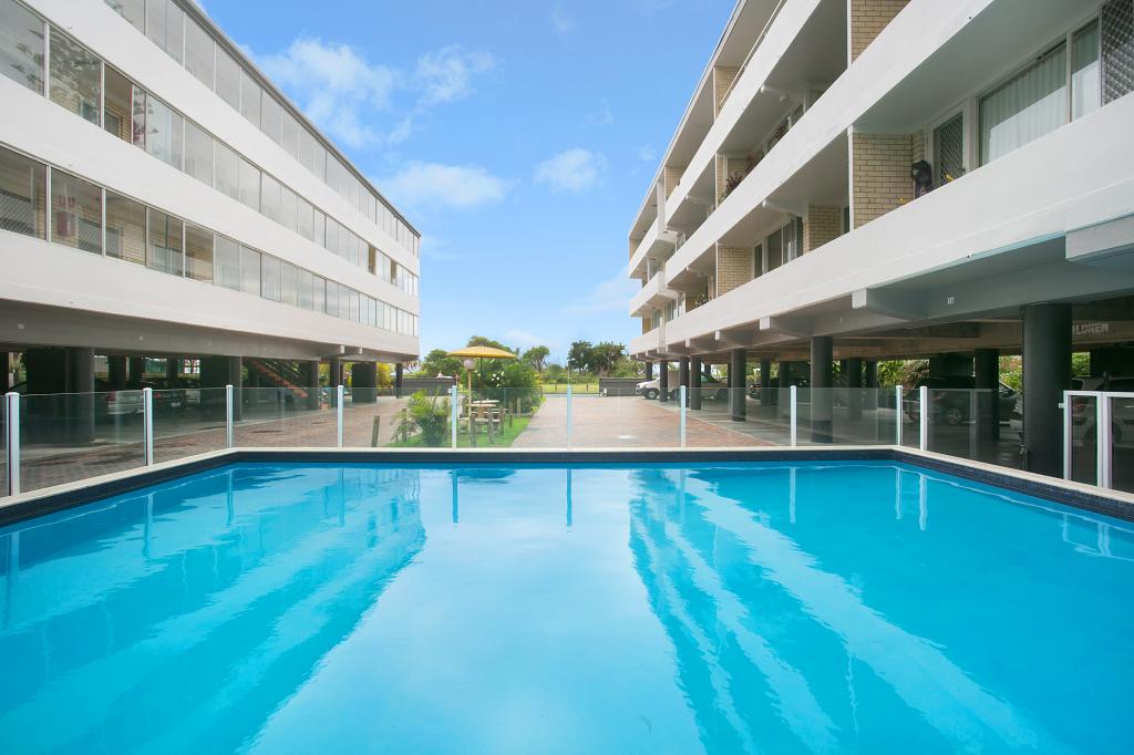 17/136 Old Burleigh Rd, Broadbeach, QLD 4218