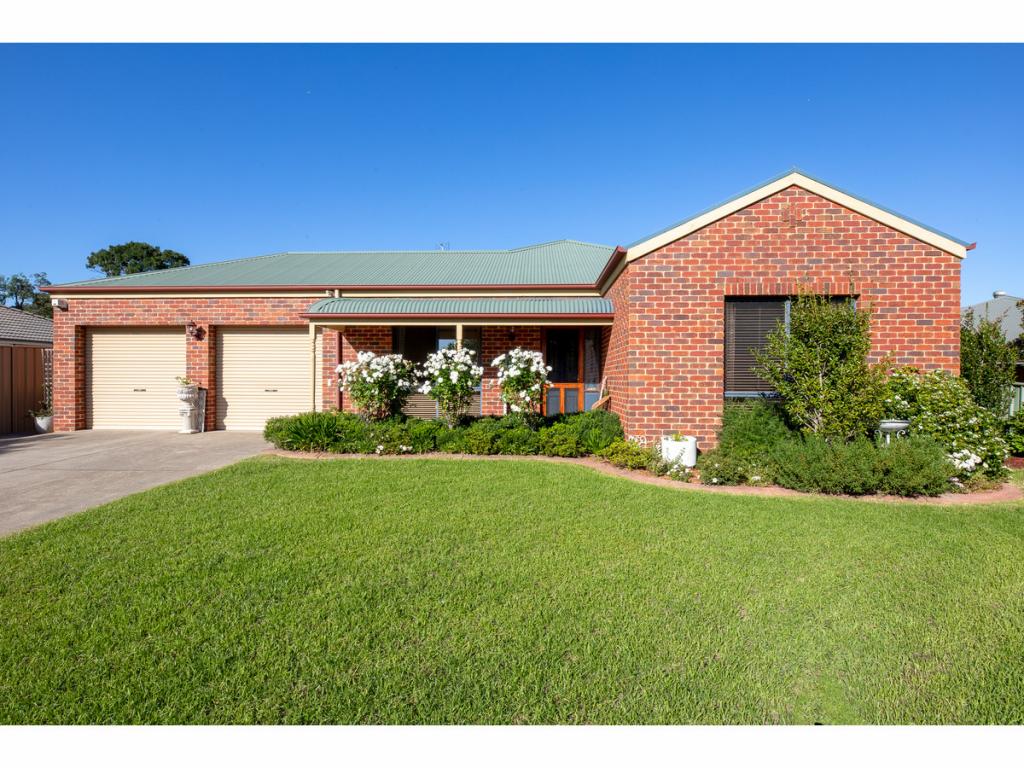 27 Mcdiarmid Pl, Glenroy, NSW 2640