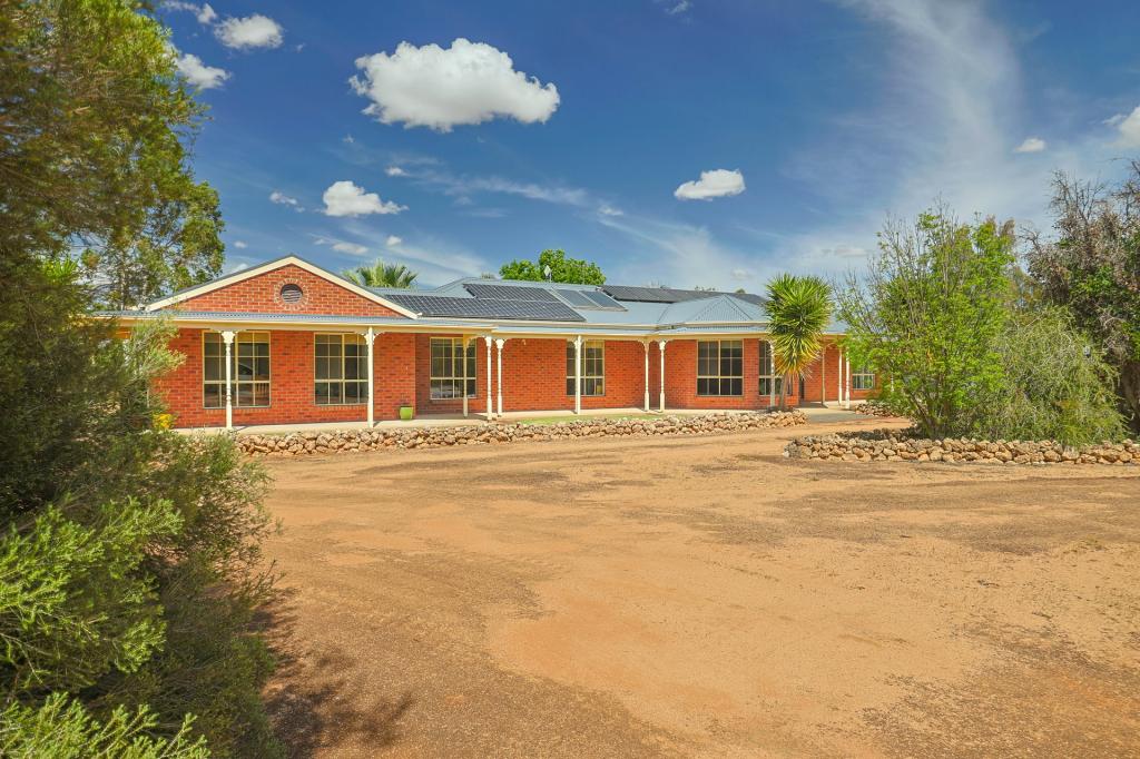 36 Deakin Ave Extension, Koorlong, VIC 3501