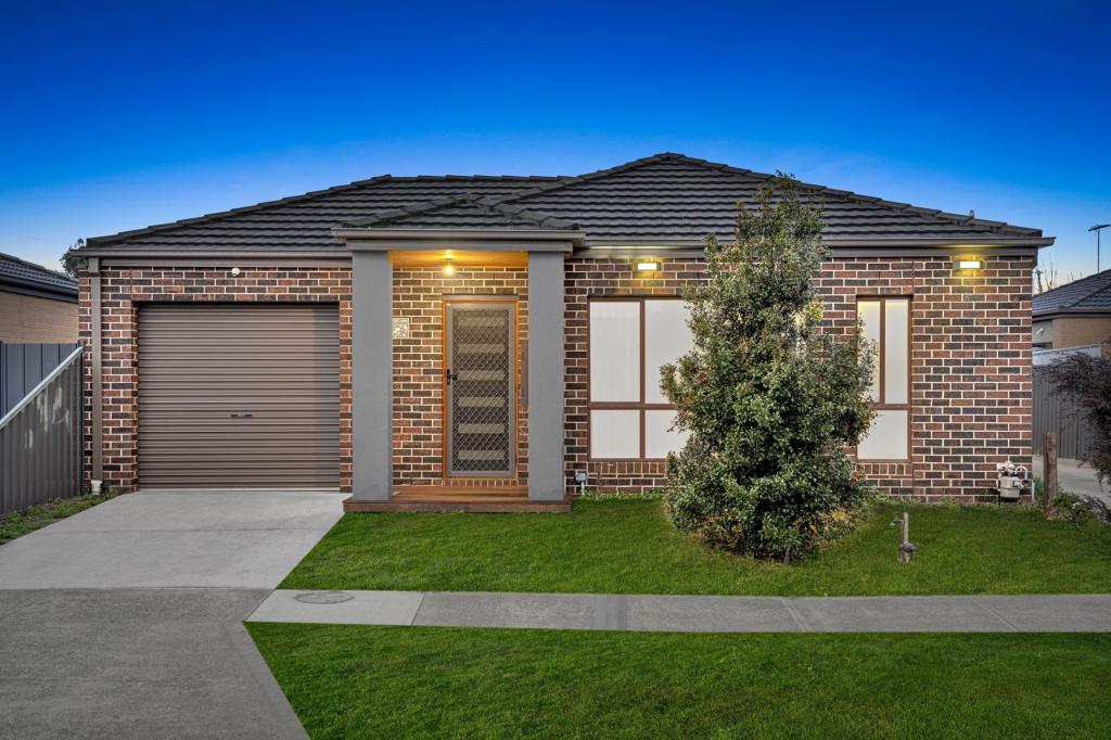 4b Rous St, Wyndham Vale, VIC 3024