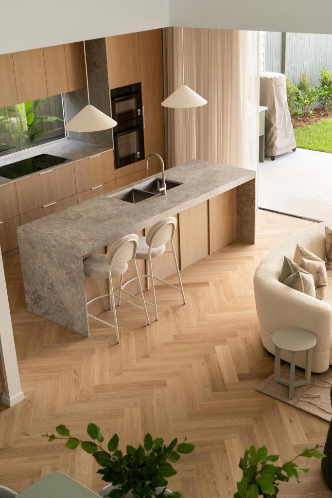 33 GLASSEY ST, RED HILL, QLD 4059