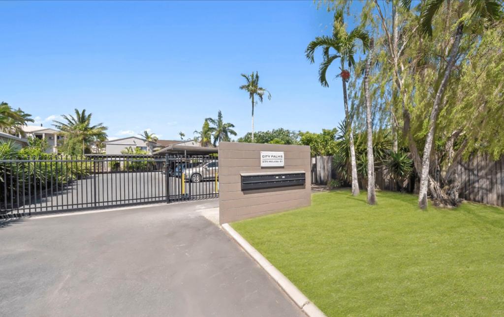 9/235-237 Mcleod St, Cairns North, QLD 4870