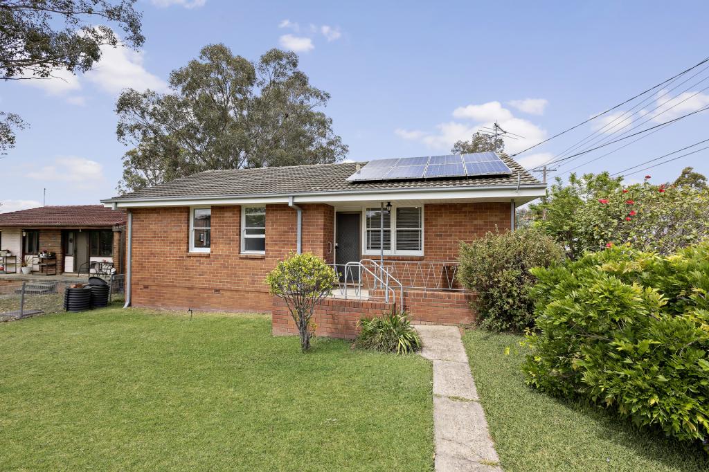 41 Marquesa Cres, Lethbridge Park, NSW 2770