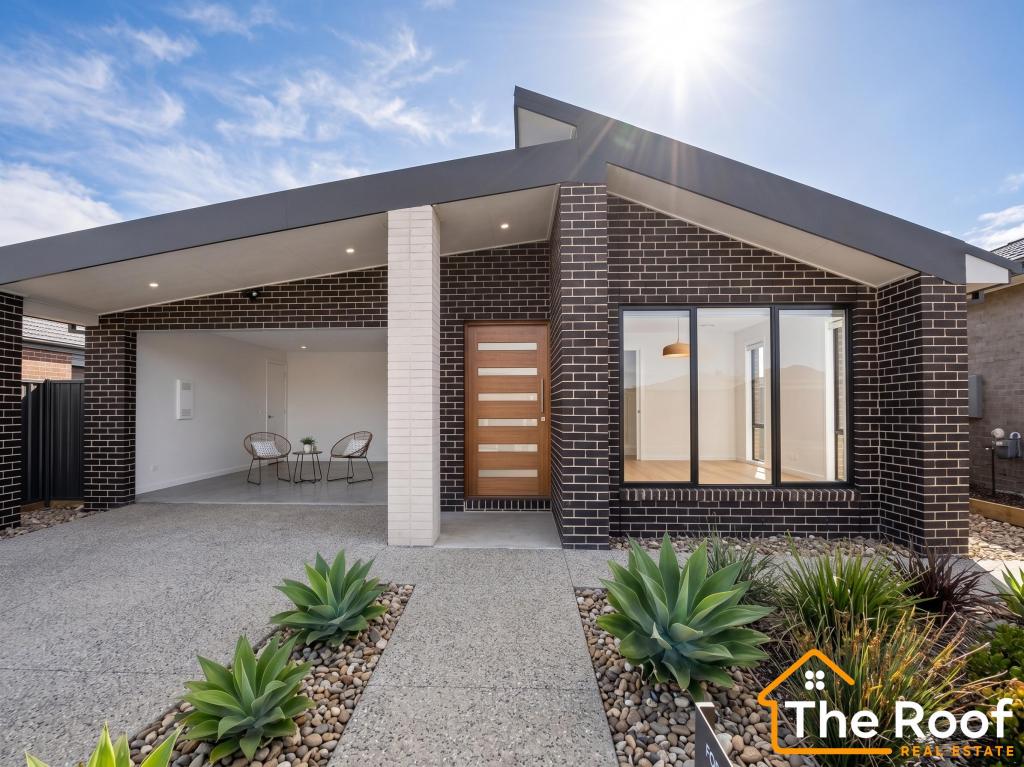 112 SUNDANCE BVD, WINTER VALLEY, VIC 3358