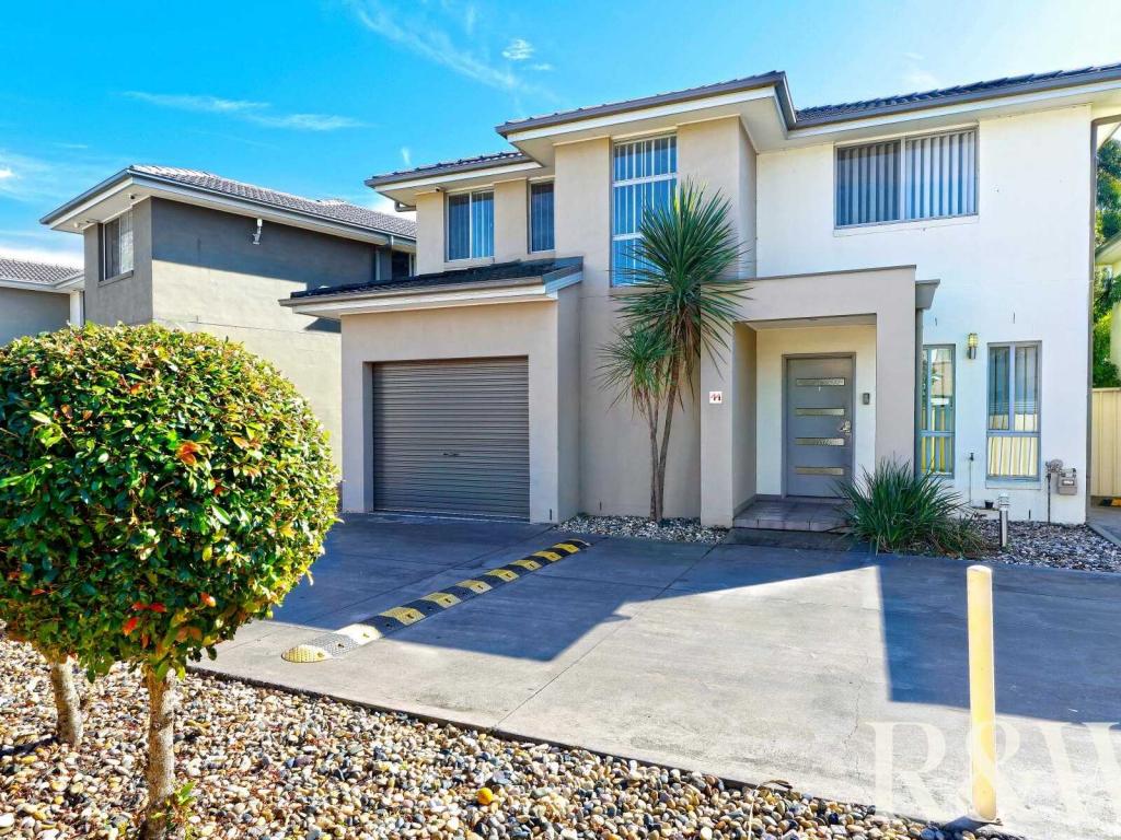 11/131 HYATTS RD, PLUMPTON, NSW 2761