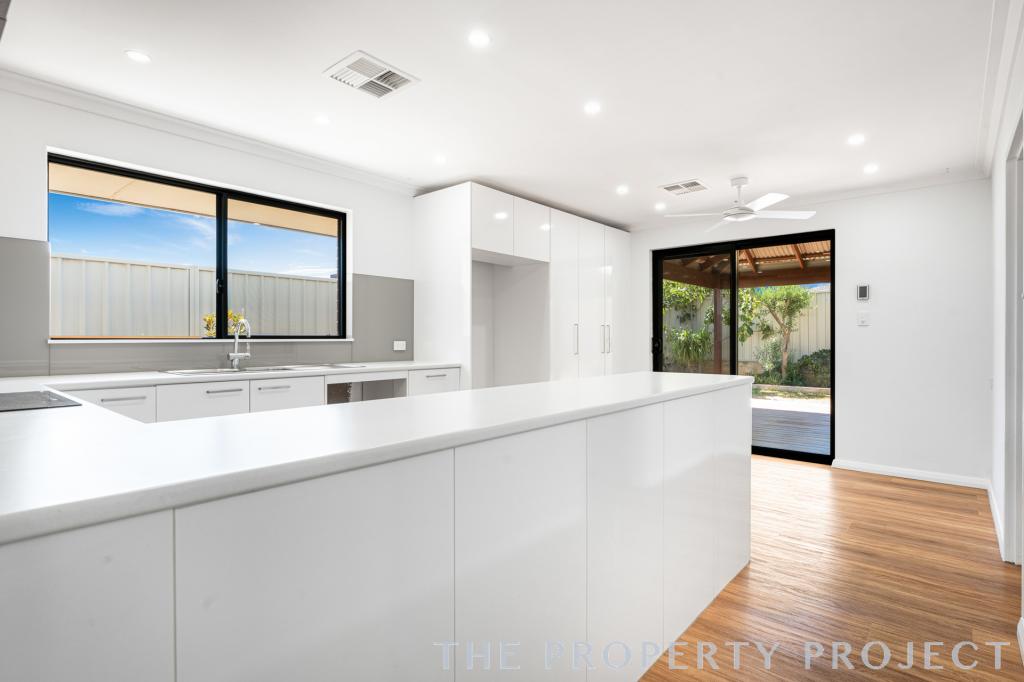 17 Emperor Ave, Beldon, WA 6027