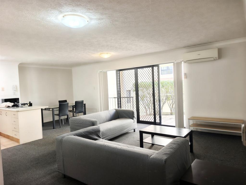 16-26 Waverley St, Southport, QLD 4215
