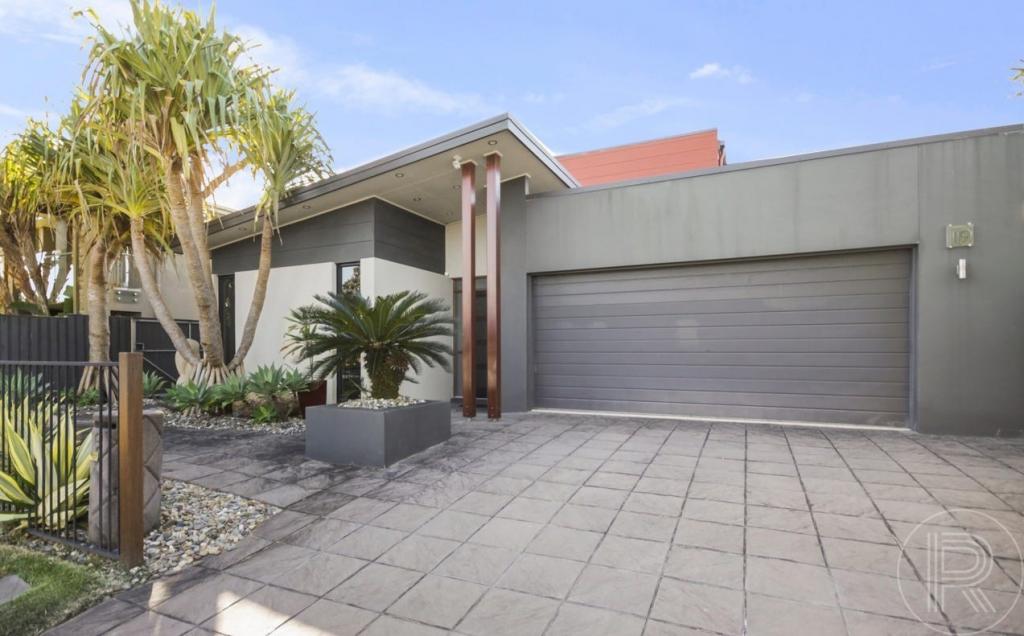 19 Ponytail Cct, Mountain Creek, QLD 4557