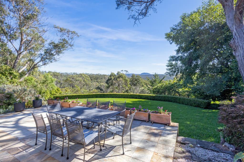 22 Farnham Ave, Wentworth Falls, NSW 2782