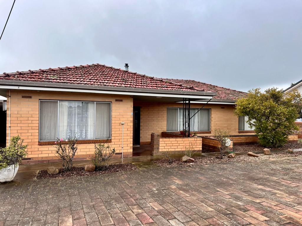 4 Fifth St, Minlaton, SA 5575