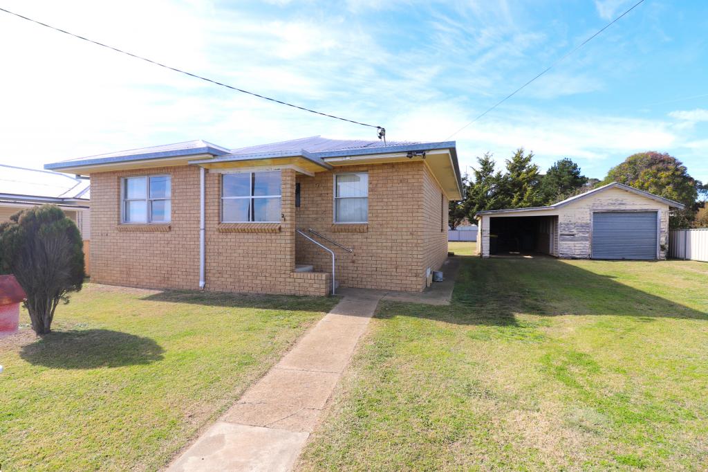 215 Lambeth St, Glen Innes, NSW 2370