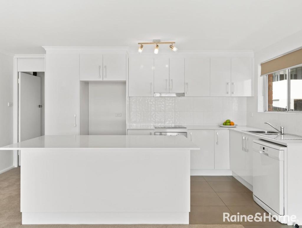 4/11 Lynn Ave, Point Frederick, NSW 2250