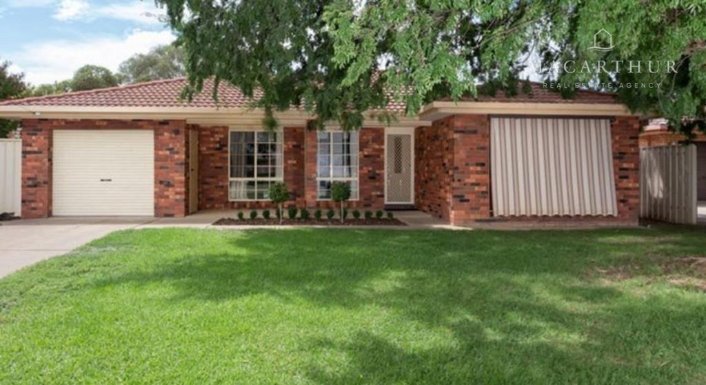 29 Grevillea Cres, Lake Albert, NSW 2650