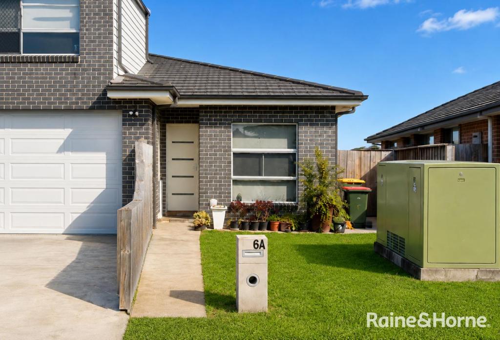 6A JANUS ST, GLENFIELD, NSW 2167