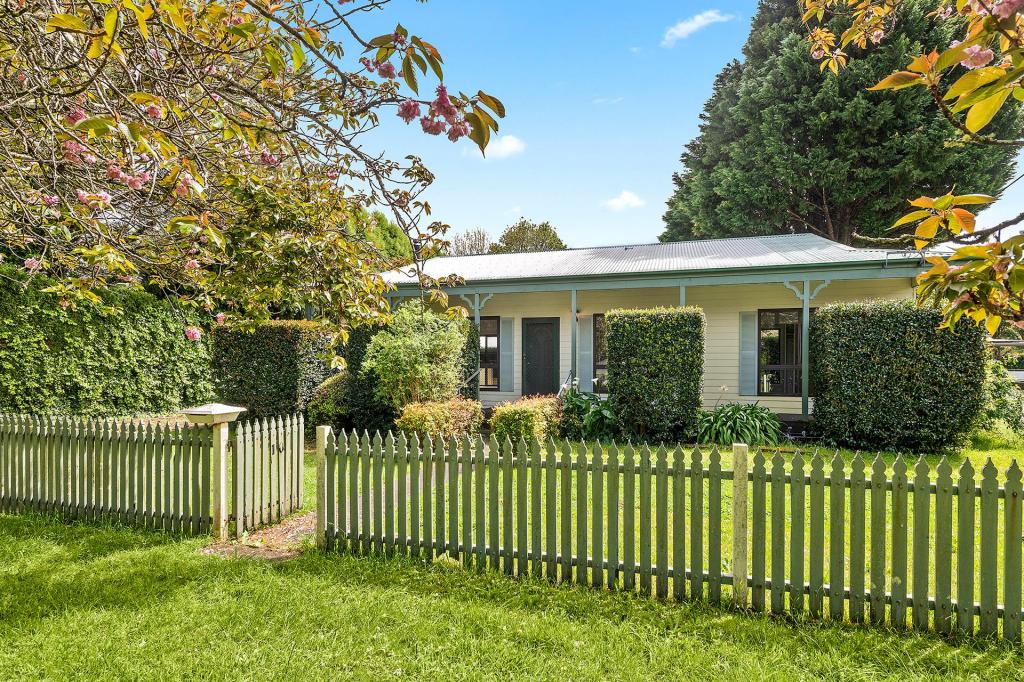 10 Hoddle St, Robertson, NSW 2577