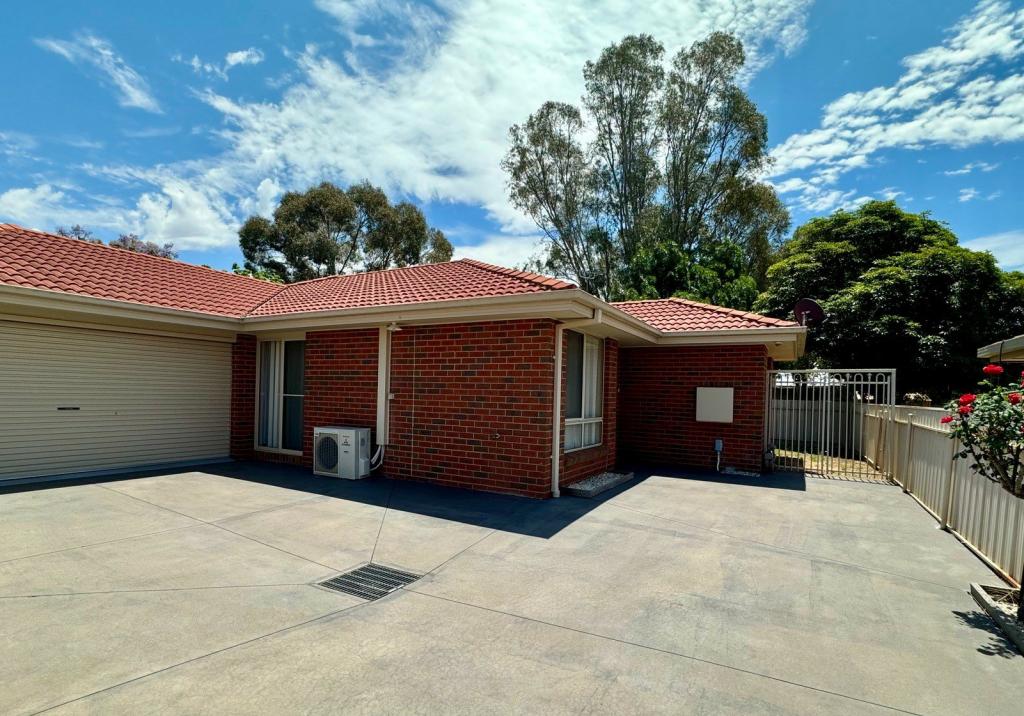 2/32 Regent St, Moama, NSW 2731