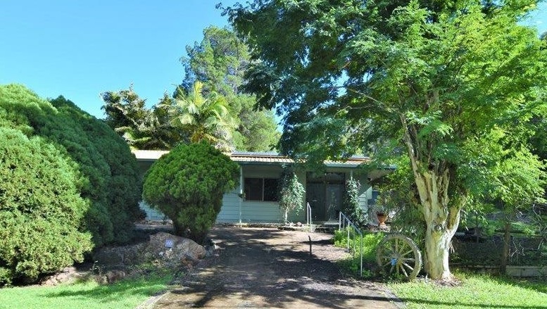 2-6 Callistemon St, Russell Island, QLD 4184