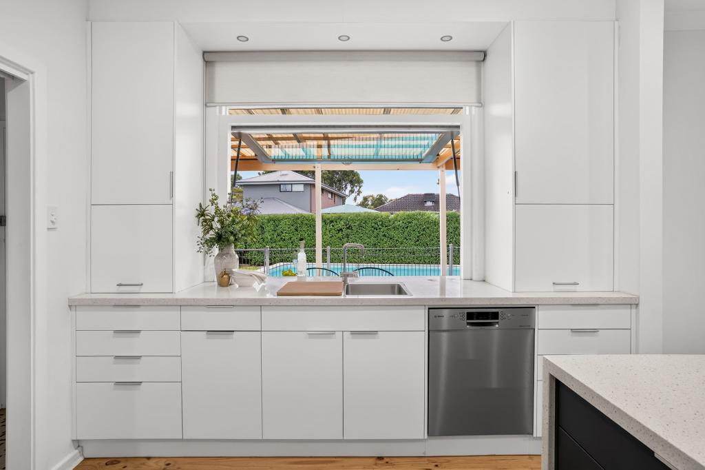 2 Clyde St, Marion, SA 5043